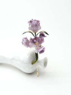 【条码价:128】鸢尾胸针250800077