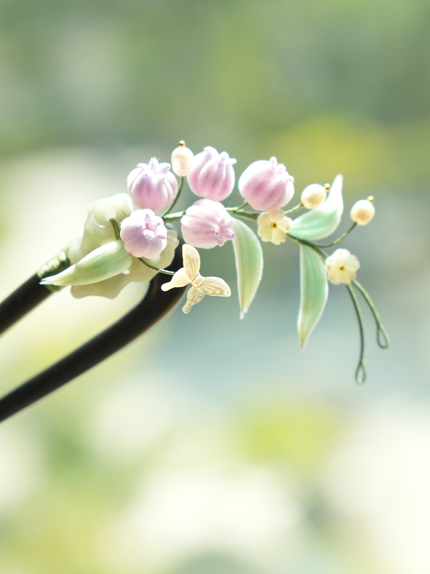 铃兰花[太湖石]